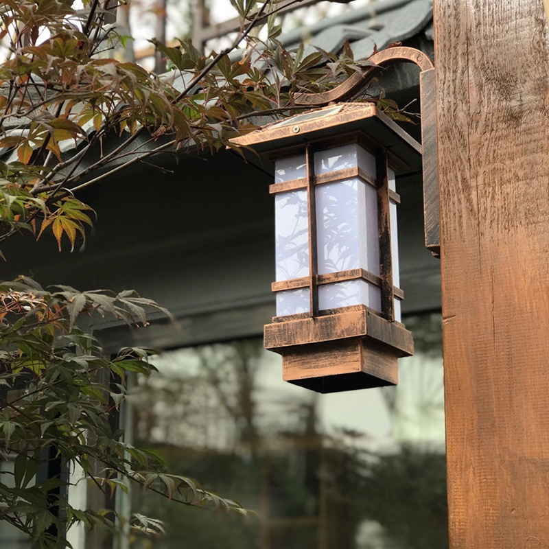 Solar-Außenwandleuchte Draadloze Wandlamp Wasserdichte Gartenleuchte Neues Balkon-Außenwandtor im japanischen Stil im chinesischen Stil
