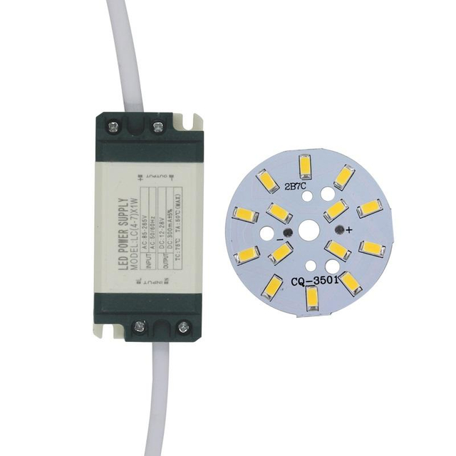 7W SMD5730 Leuchtdiodenchip + Kunststoffgehäuse LED-Treiber-Netzteil für LED-Deckenleuchte